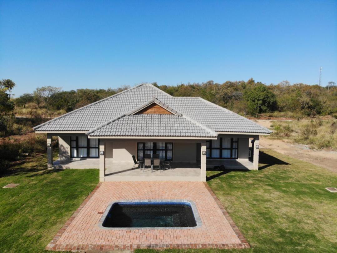 Nkonyeni Lodge & Golf Estate Ngwempisi ภายนอก รูปภาพ