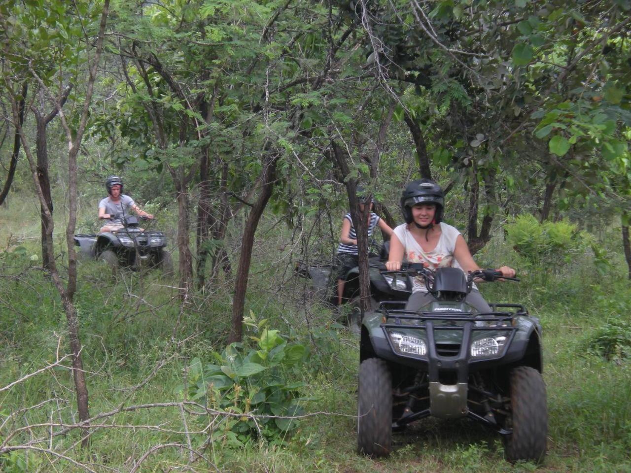 Nkonyeni Lodge & Golf Estate Ngwempisi ภายนอก รูปภาพ