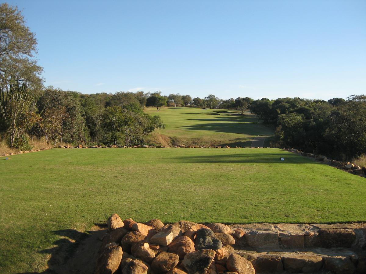 Nkonyeni Lodge & Golf Estate Ngwempisi ภายนอก รูปภาพ