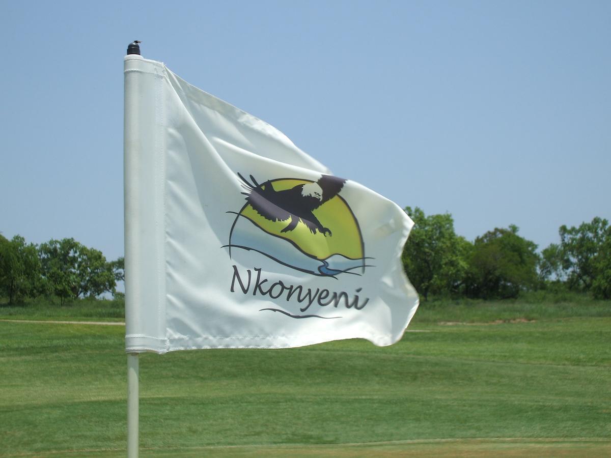 Nkonyeni Lodge & Golf Estate Ngwempisi ภายนอก รูปภาพ